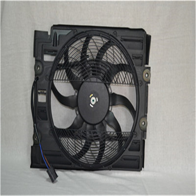 Conjunto de ventilador de refrigeración de radiador automotriz para BWM E39