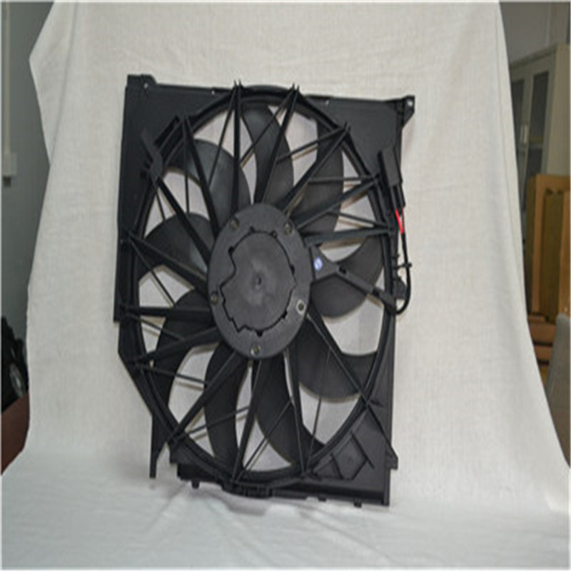Conjunto de ventilador de refrigeración de motor automático 17113442089 para BMW E83