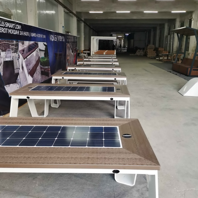 Mesa de carga solar al aire libre modificada para requisitos particulares color de alta calidad de la calle Muliti-función