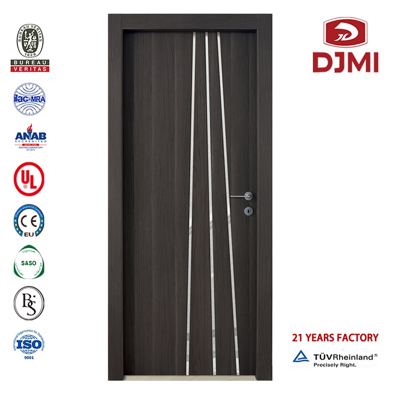 Puertas pre-colgadas baratas a prueba en Shanghai Puerta cortafuegos externa con panel de visión Puertas laminadas Hpl personalizadas Puerta de panel de madera maciza para edificios de gran altura Nueva configuración Proveedor de fuego...