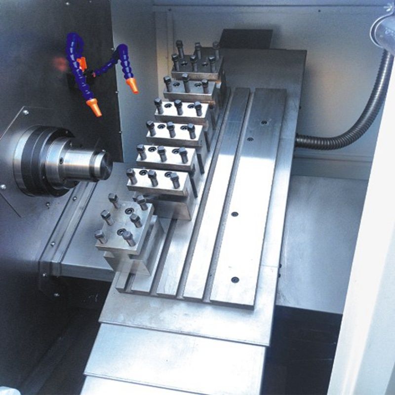 Torno cnc de bancada inclinada disponible de producción completa de fácil operación y bajo costo
