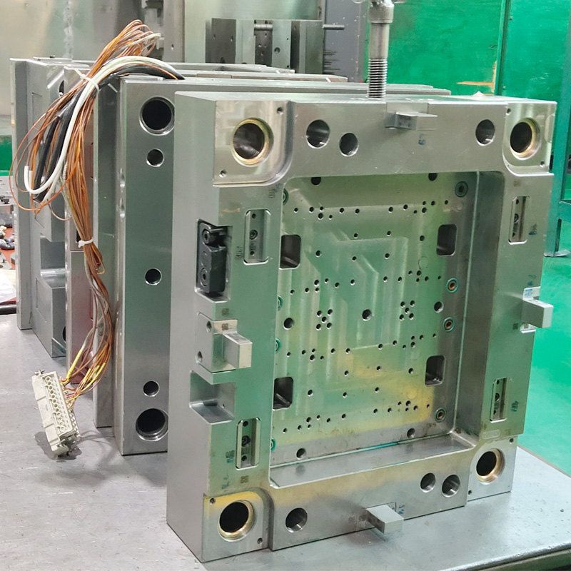 Jiading promueve el alivio de la pobreza a través del empleo en Chuxiong, Yunnan