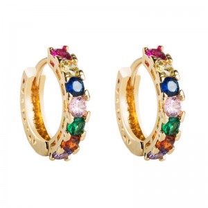 Joyas de moda coreana de latón Micro-incrustaciones Micro-incrustaciones Pendientes de zircon Femenino INS EUROPEO Y AMERICANO TEMPERAMENTO AMERICANO Pendientes en forma de C-Pendientes salvajes al por mayor