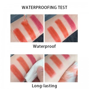 Lápiz labial de tres colores