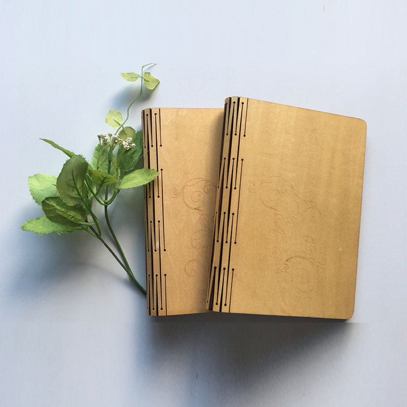 Cuaderno de madera