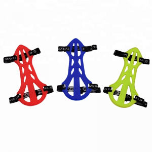Elong al aire libre 440001 Brazo Guardia de goma suave Ajustable Tiro con arco de doble cara con protector