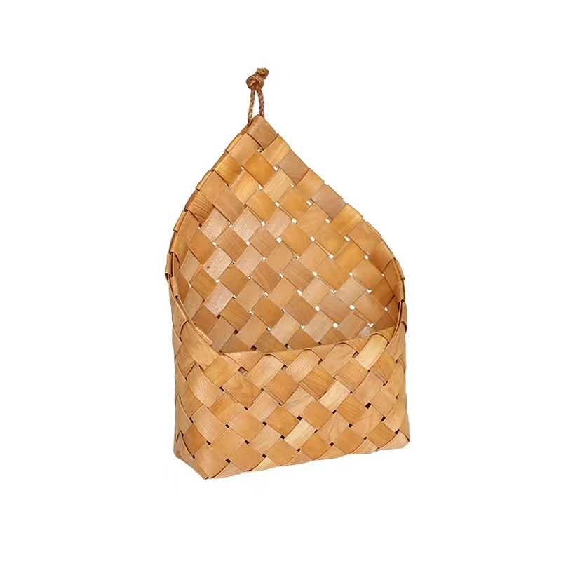 Cesta colgante de madera
