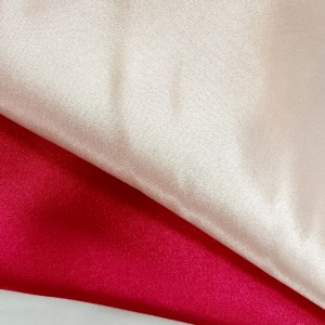 reciclar la moda de poliéster