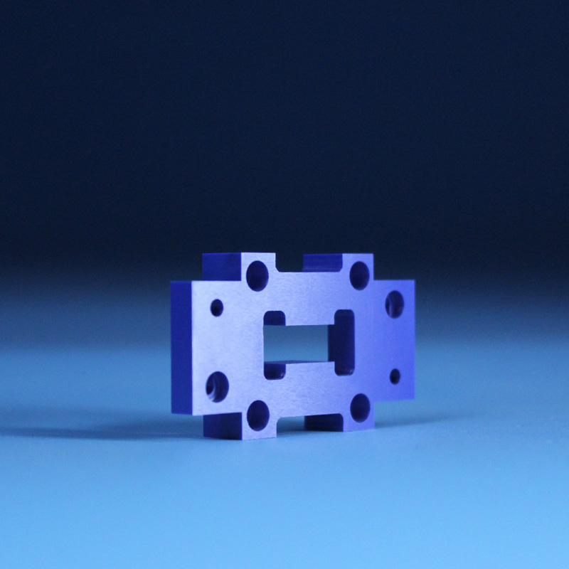 Piezas estructurales de cerámica de zirconia azul