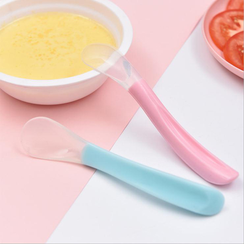 Utensilios de entrenamiento de alimentación de grado Silicona blanda cuchara para bebés bpa cuchara infantil de silicona gratis paraniños pequeños entrenando alimentación
