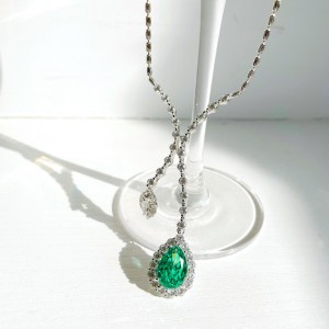 Nuevo S925 Silver 10ct PA PA Collar de sirena en forma de caída de gota Diamante de alto carbono paraniñas