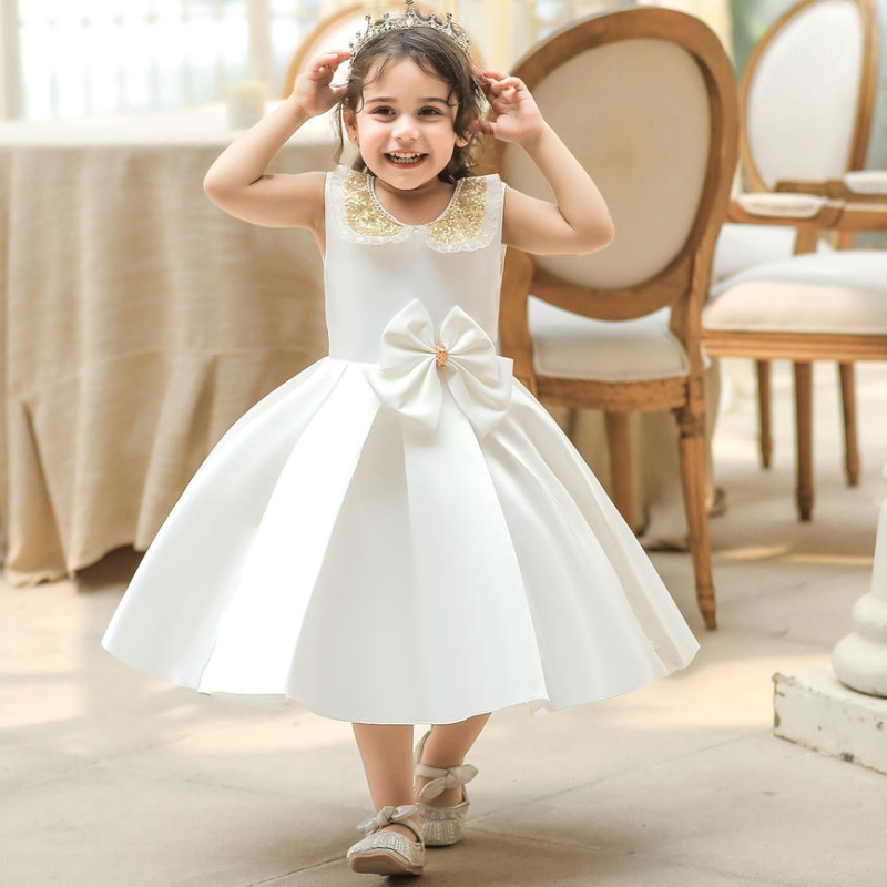 Vestido deniña de laniña de la boda blanca delniño.