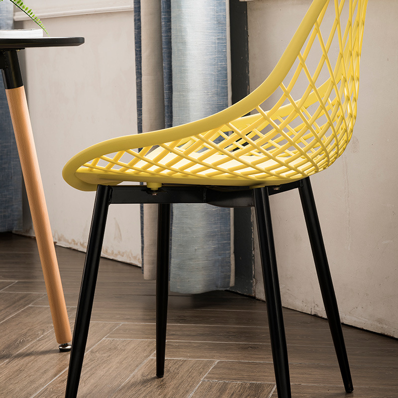 Diseño moderno de alta calidad China Factory Silla de malla de plástico Comedor PP Asiento de plástico Sillas de comedor