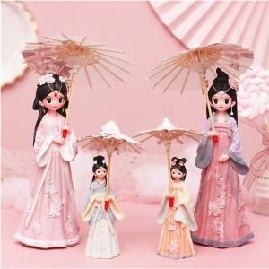 Chica delicada con paraguas