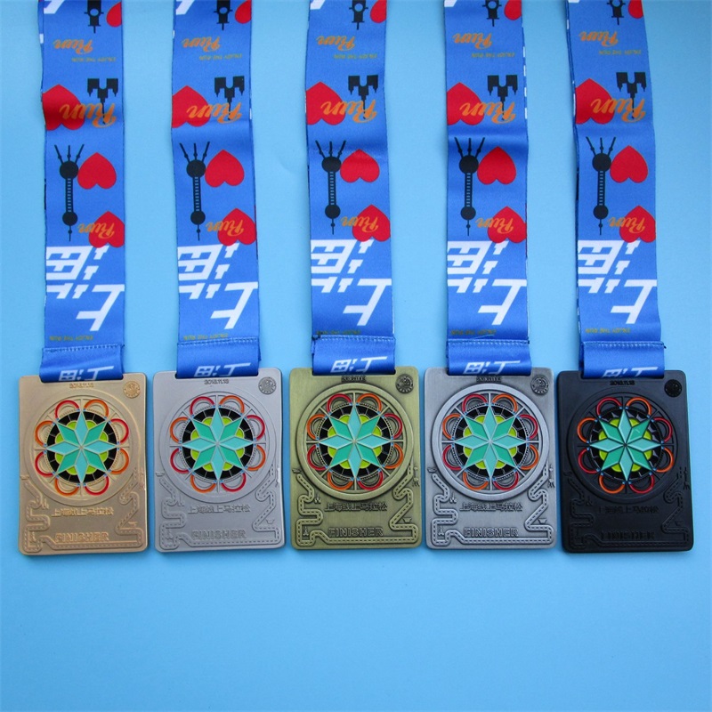 Medallas combinadas de escudo de cobre de oro plateado con aleación de zinc