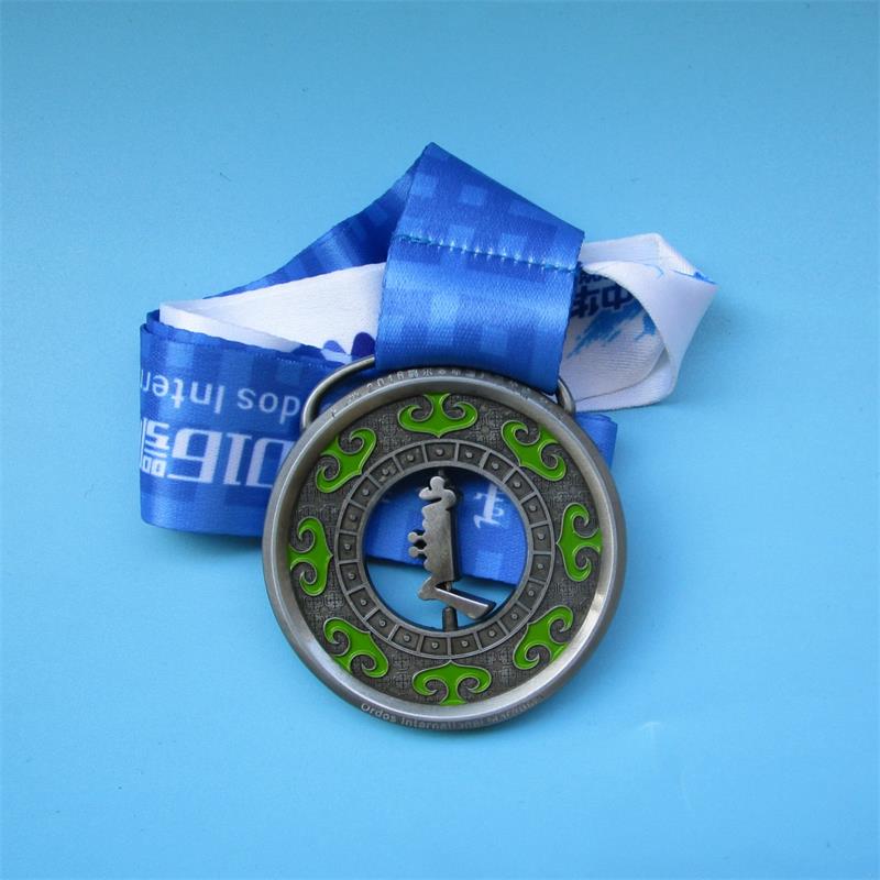 Medallas deportivas con medallas de metal antiguo
