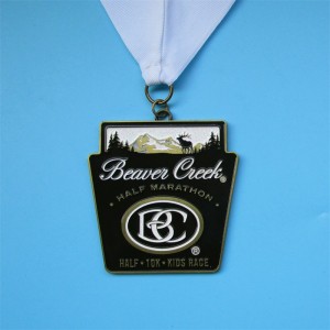 Medallas de maratón personalizadas de diseño profesional gratuito Medallas deportivas en blanco