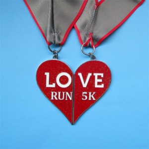 Medallón de medallón personalizado Medallas de maratón únicas remolcador en una medalla denieve