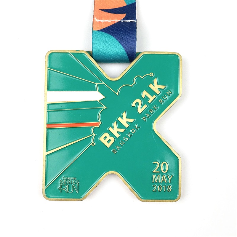 Medallas personalizadas Enamelo 3D Gold Metal Award Marathon Running Sport Medal