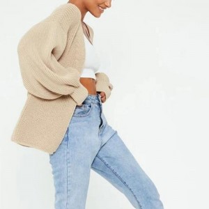 Cárdigan tejido con largas mangas con globo y un frente abierto