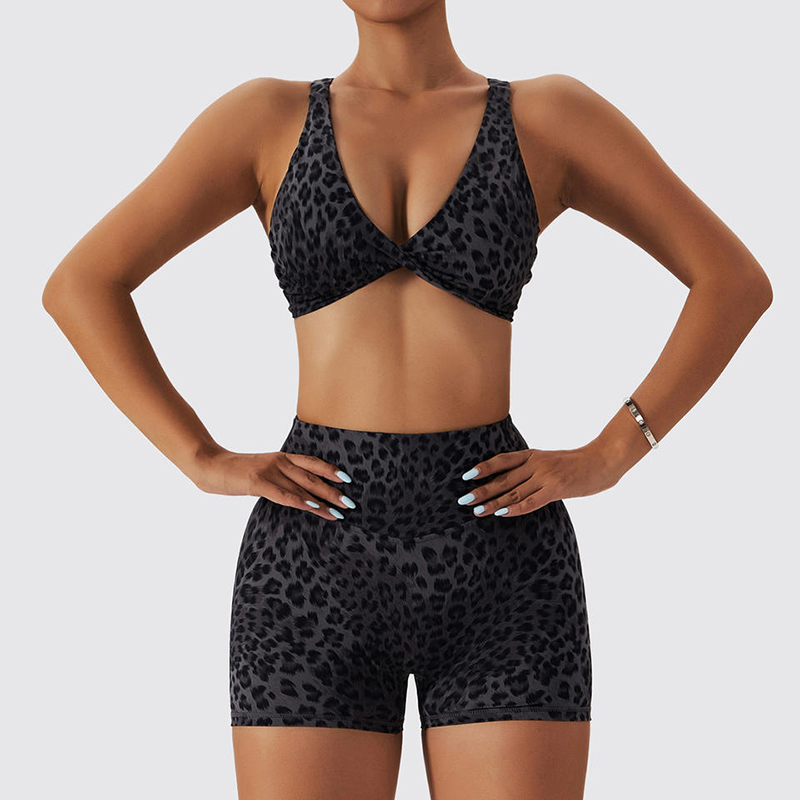 SC1066 SET DE YOGA DE LAS MUJERES LEOPARD Sport Sport Bra y pantalones cortos deportivos Traje de yoga Fitness Woman 2024