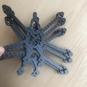 Corte de hoja de fibra de carbono personalizada de alta precisión para la hoja de fibra de brazo FPV Racing Drone Quadcopter Frames Aircraft aeroespacial