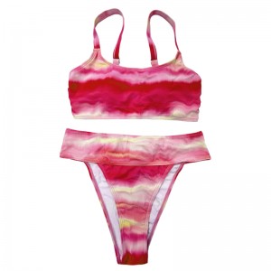 Gradiente de rosa rosa con pliegues de comodidad de correa de hombro ancho