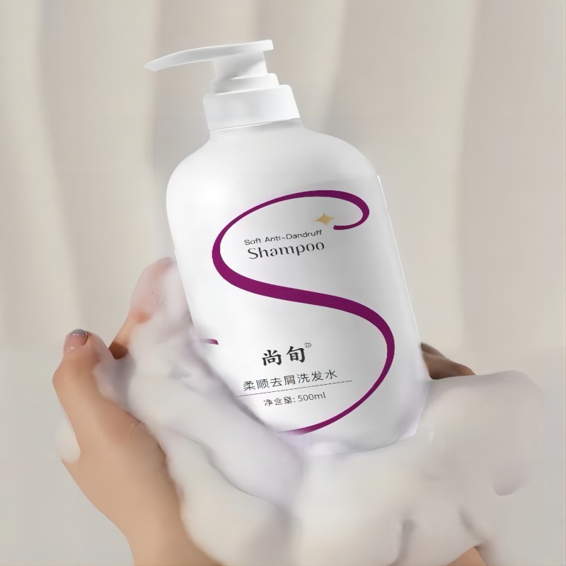 Champú suave contra el dañino