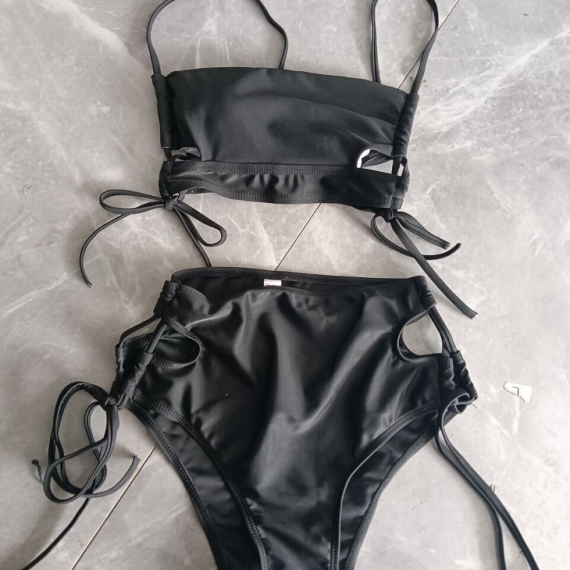 2025 Nuevo comercio exterior de estilo europeo y estadounidense dos-pieza-Bikini de triángulo de cintura. Con correas de corbata y cordones, es un precio sexy y de moda sy2427 Price:$79.99