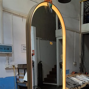 Lámpara integrada de acero inoxidable Zotye y espejo inteligente de acero inoxidable electrochado personalizable